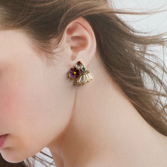 Handmade Flower Beaded Earrings Studs - Picture 3 of 4